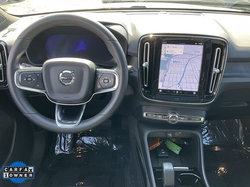 Used 2023 Volvo XC40 Recharge Plus image 36