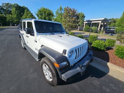Used 2020 Jeep Wrangler Unlimited Sport S AWD/4WD image 8