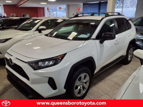 Certified 2023 Toyota RAV4 LE FWD image 1