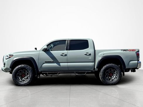 Certified 2023 Toyota Tacoma TRD Off-Road AWD/4WD image 2