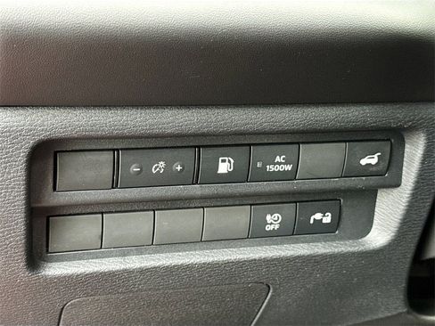 Used 2023 Mitsubishi Outlander SEL image 28