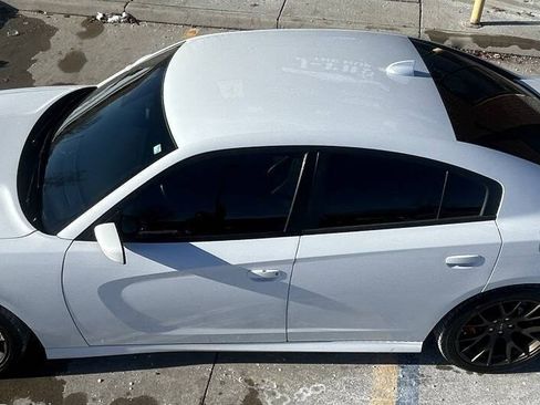 Used 2018 Dodge Charger SRT w/ Technology Group image 11