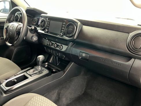 Used 2022 Toyota Tacoma SR w/ SR Convenience Package RWD image 23