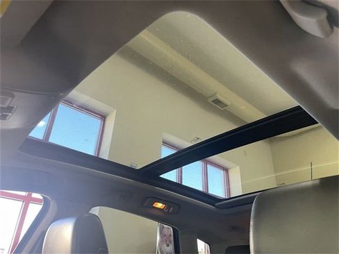 Used 2015 Cadillac SRX Luxury w/ Driver Awareness Package image 12