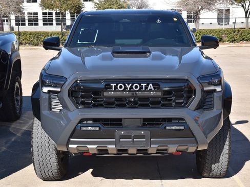 Used 2025 Toyota Tacoma TRD Pro image 3