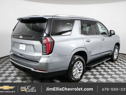 Certified 2025 Chevrolet Tahoe LT RWD image 3