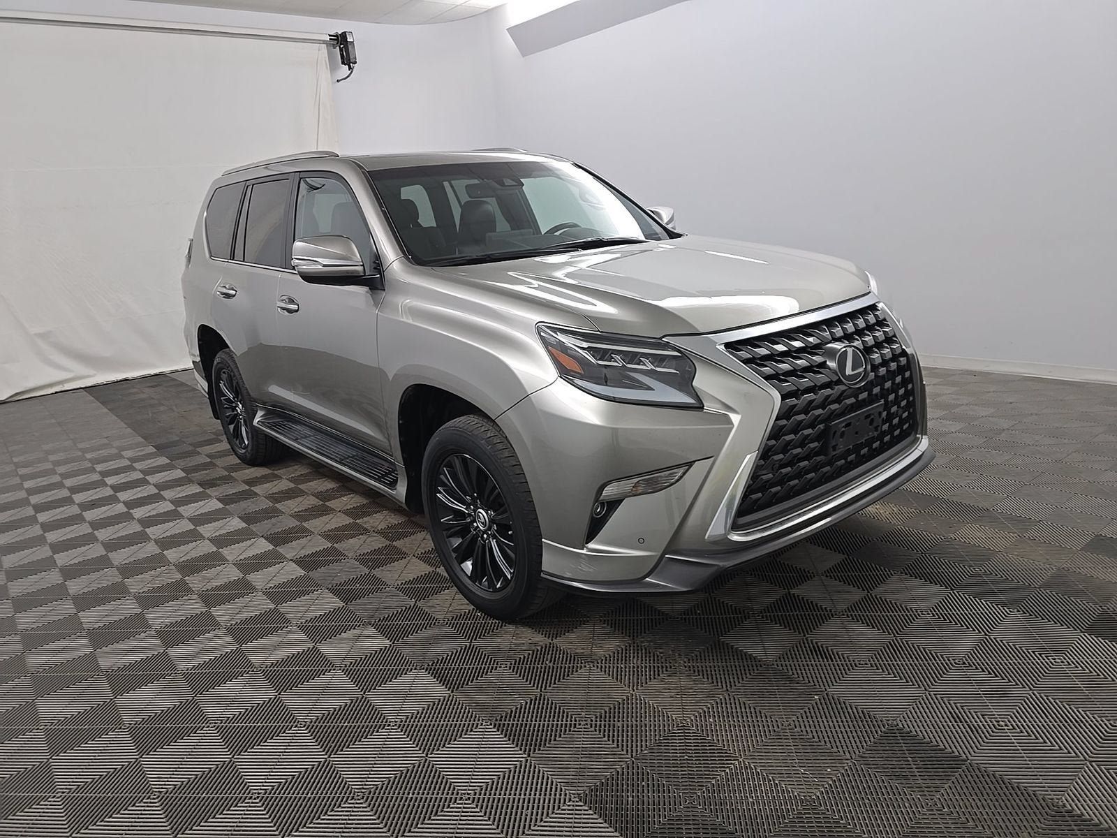 Used 2023 Lexus GX 460 Premium AWD/4WD image 3
