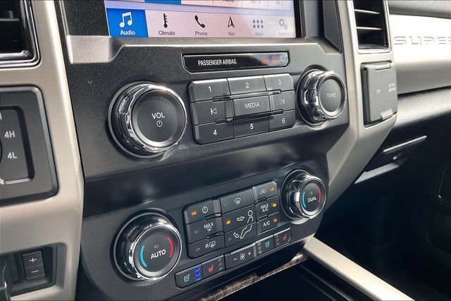 Used 2019 Ford F350 Lariat w/ Lariat Ultimate Package AWD/4WD image 24
