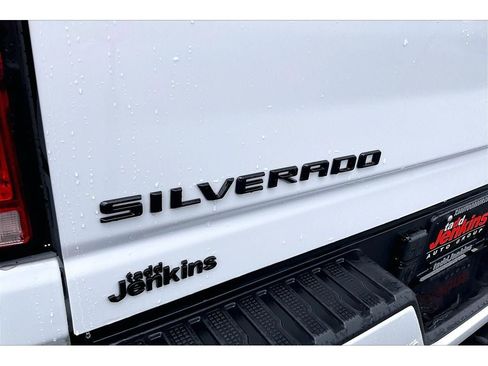 Used 2024 Chevrolet Silverado 3500 High Country w/ High Country Premium Package AWD/4WD image 33