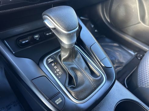 Used 2024 Kia Soul LX w/ Option Group 015 image 15