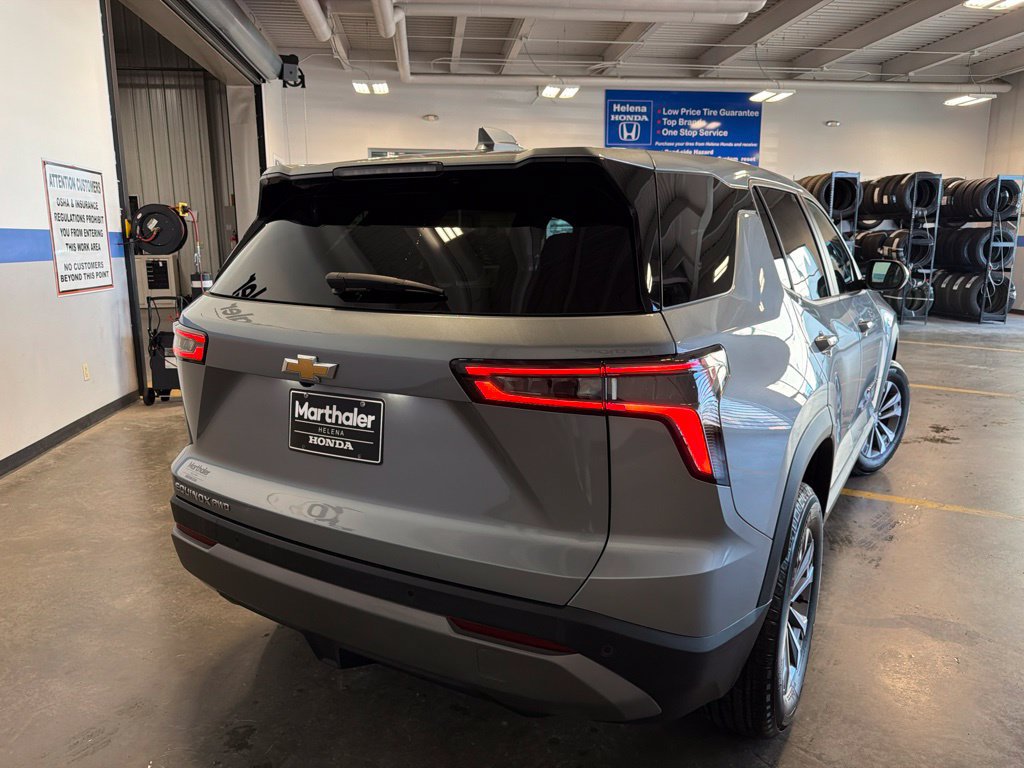 Used 2026 Chevrolet Equinox LT AWD/4WD image 5