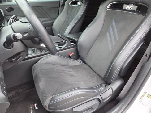 Used 2023 Hyundai Elantra N FWD image 6