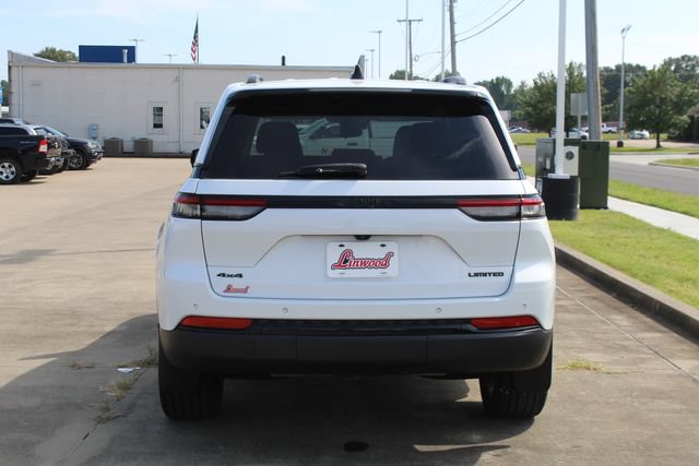 Used 2023 Jeep Grand Cherokee Limited w/ Black Appearance Package AWD/4WD image 5