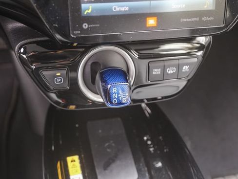 Used 2022 Toyota Prius Prime Limited FWD image 19