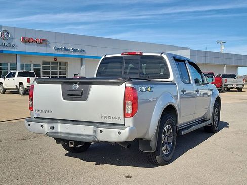 Used 2019 Nissan Frontier PRO-4X image 5