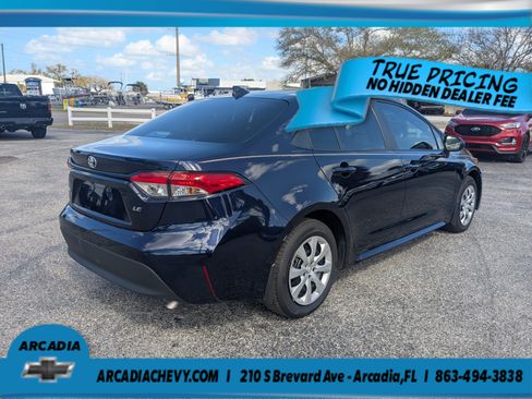Used 2025 Toyota Corolla LE FWD image 4