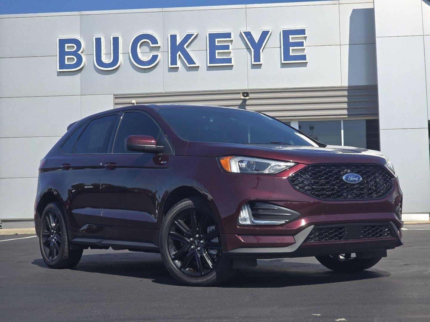 Used 2024 Ford Edge ST-Line w/ Class II Trailer Tow Package AWD/4WD image 2