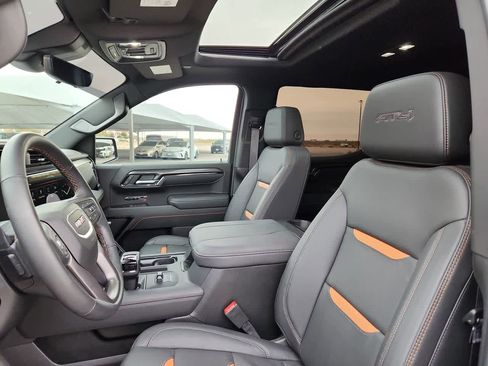 Used 2025 GMC Sierra 1500 AT4 w/ AT4 Premium Package image 15