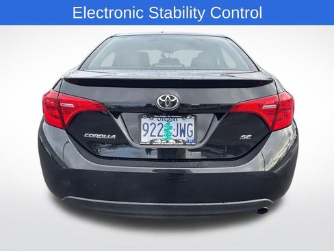 Used 2017 Toyota Corolla SE image 6