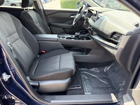 Certified 2026 Nissan Rogue SV AWD/4WD image 25