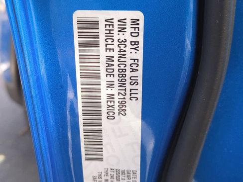 Certified 2022 Jeep Compass Altitude image 36