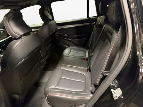 Used 2024 Jeep Wagoneer Launch Edition image 16