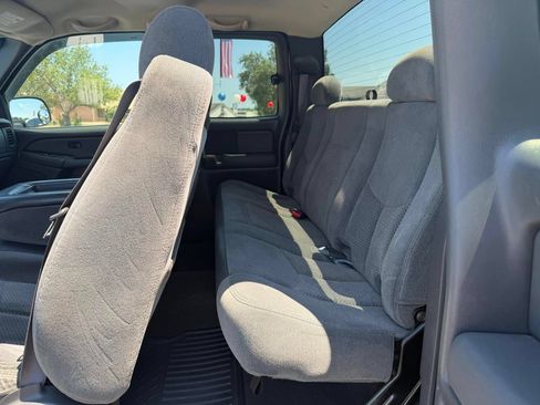 Used 2005 Chevrolet Silverado 1500 LS RWD image 9
