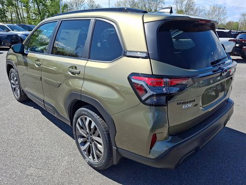 New 2026 Subaru Forester Touring AWD/4WD image 4