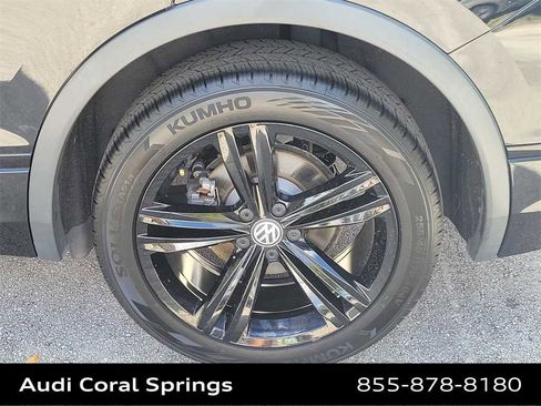 Used 2019 Volkswagen Tiguan SEL Premium R-Line image 16