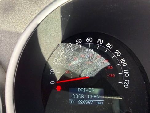 Used 2010 Toyota Sequoia Limited image 37