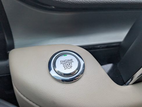 Used 2023 Lincoln Aviator 2WD image 32
