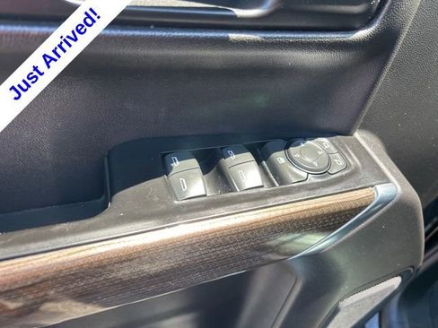 Used 2019 Chevrolet Silverado 1500 LT w/ All-Star Edition AWD/4WD image 12