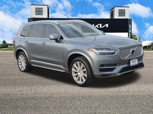 Used 2017 Volvo XC90 T8 Inscription w/ Vision Package image 2
