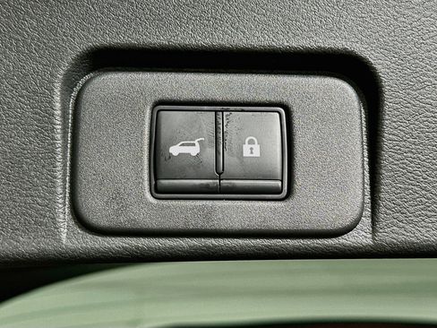 Used 2023 Nissan Rogue SL w/ SL Premium Package AWD/4WD image 32