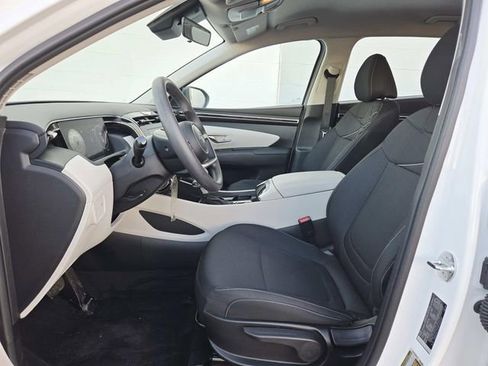 Used 2024 Hyundai Tucson SE image 8