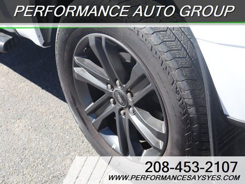 Used 2015 Ford F150 XLT image 6