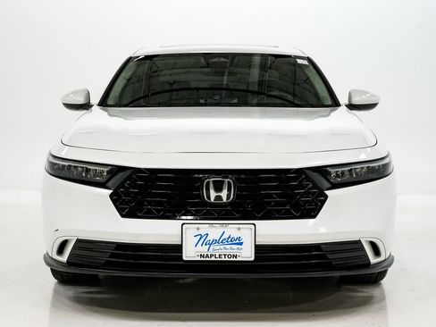 Used 2023 Honda Accord EX image 4