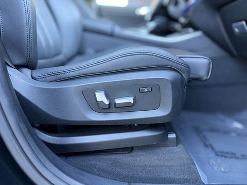 Used 2022 BMW X5 sDrive40i w/ Parking Assistance Package image 36