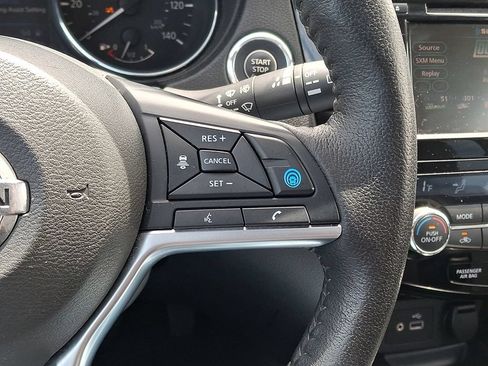 Used 2020 Nissan Rogue SL w/ Premium Package AWD/4WD image 22