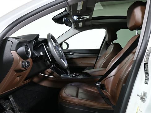 Used 2018 Alfa Romeo Stelvio Ti image 3