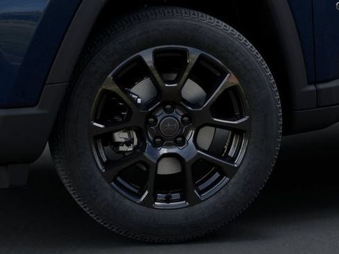 New 2026 Jeep Compass Latitude AWD/4WD image 8