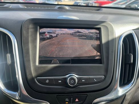 Used 2022 Chevrolet Equinox LT image 17