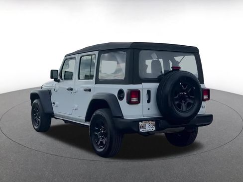 Used 2023 Jeep Wrangler Sport image 11