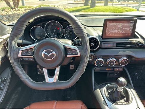 Used 2023 MAZDA MX-5 Miata Grand Touring image 12