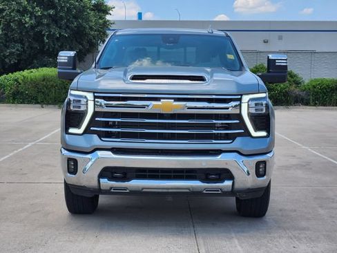 Used 2024 Chevrolet Silverado 2500 LTZ w/ LTZ Premium Package AWD/4WD image 2