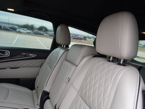 Used 2019 INFINITI QX60 Luxe w/ Limited Package image 31