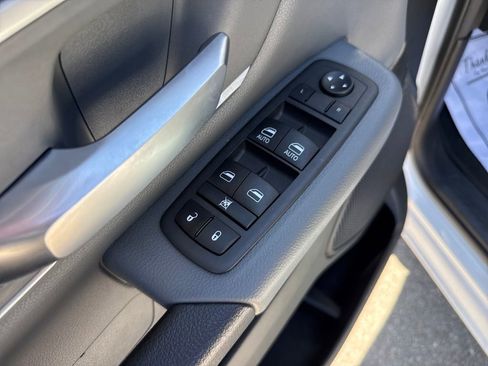 Used 2023 RAM 1500 Big Horn AWD/4WD image 15