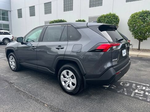 Used 2023 Toyota RAV4 LE AWD/4WD image 6