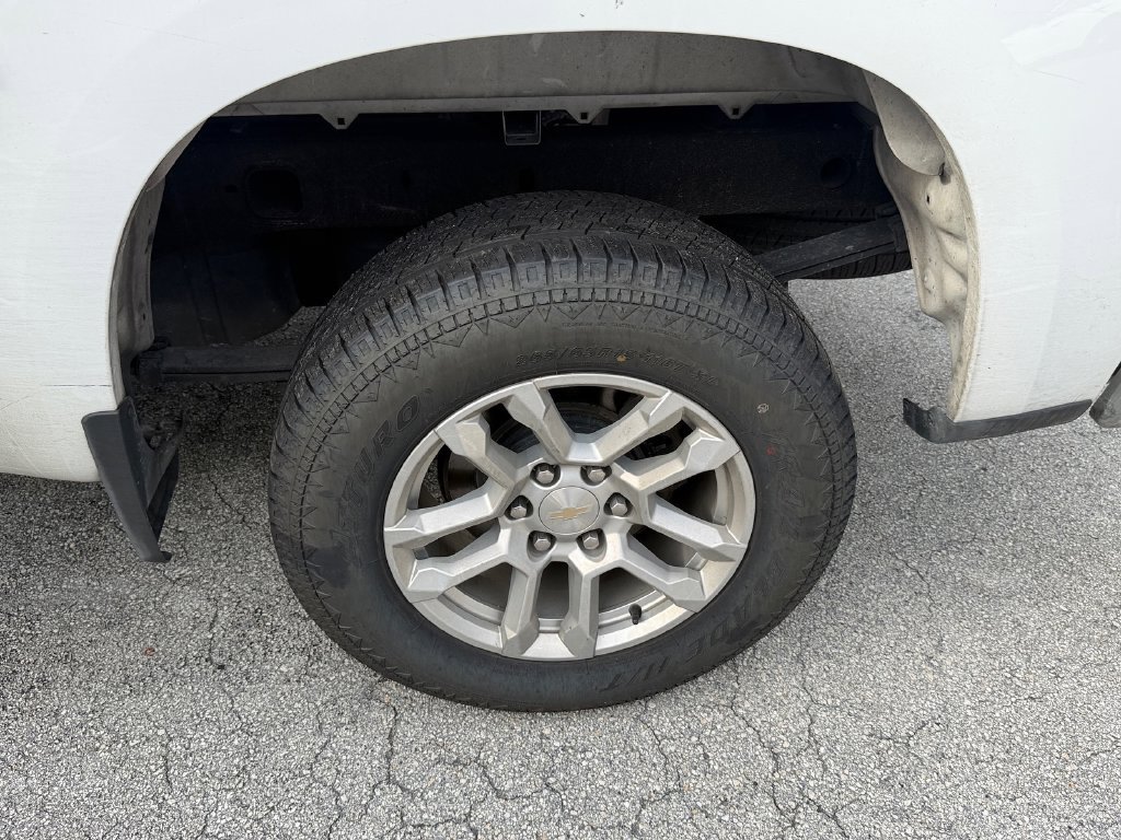 Used 2024 Chevrolet Silverado 1500 LT RWD image 10