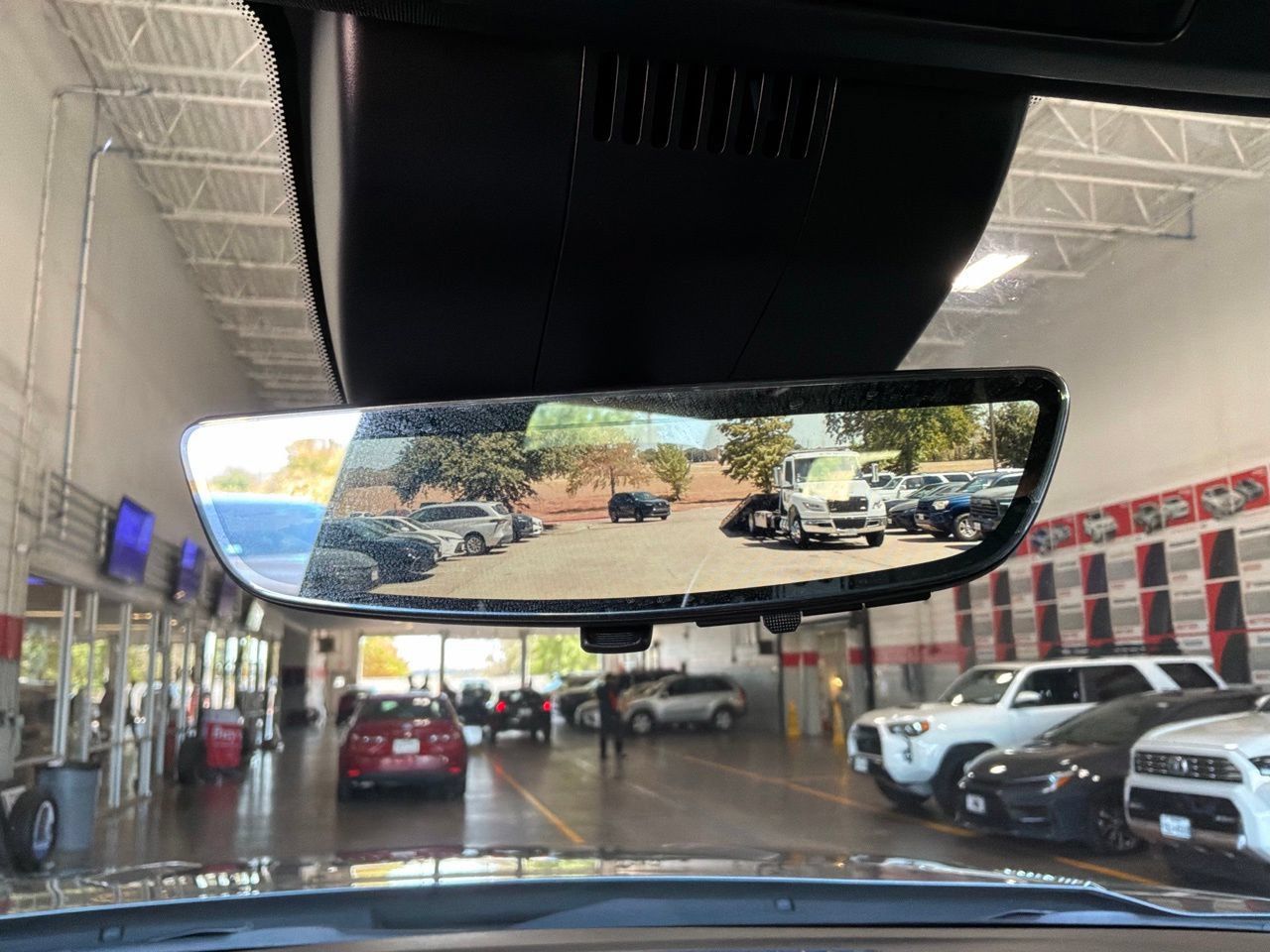 Used 2023 Chevrolet Silverado 1500 High Country AWD/4WD image 26